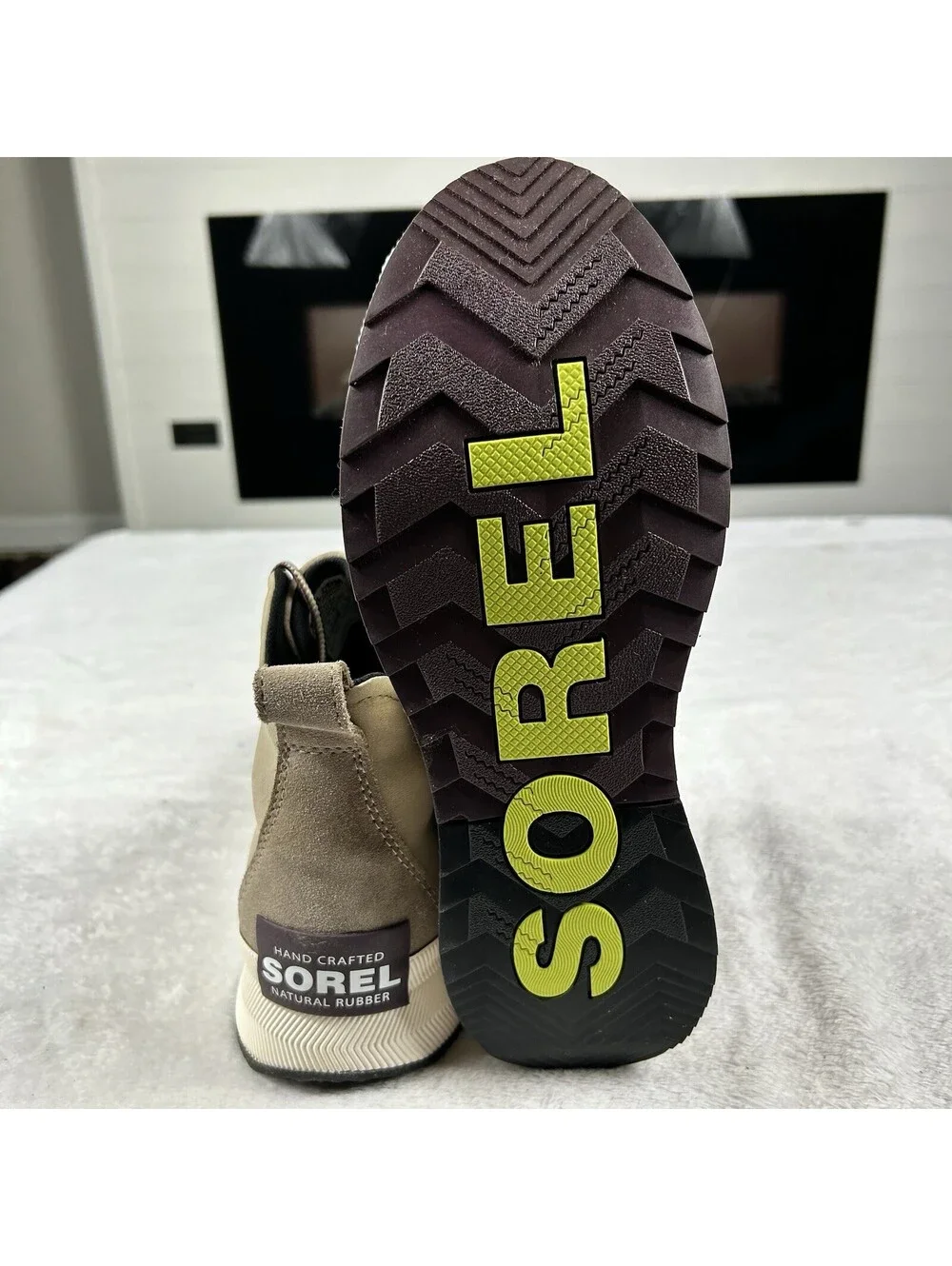 Sorel Out N About III Classic Waterproof Duck Boots Women’s Size 10 Tan Black